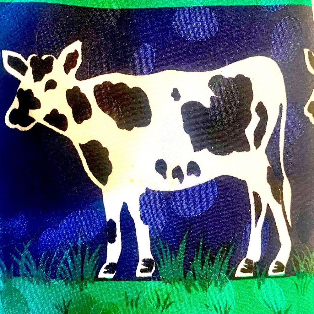 EUC Vintage “Cow” Silk tie